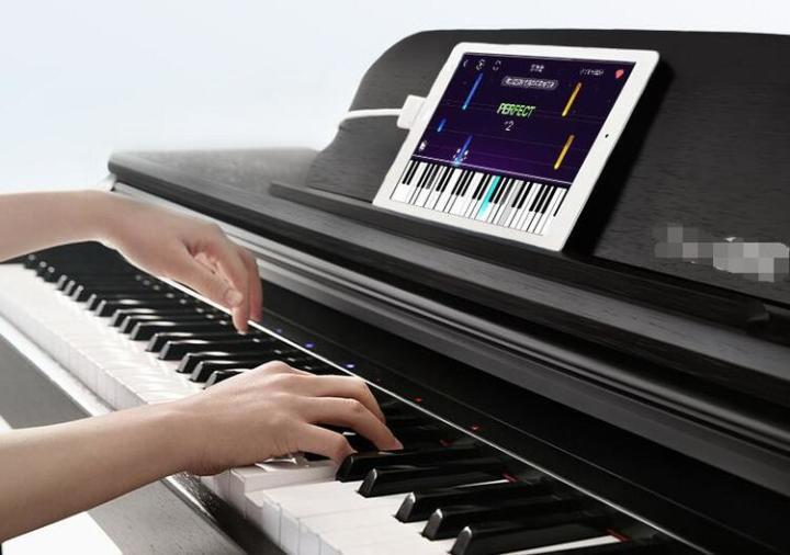 一秒學(xué)會彈琴、還可以打游戲、跟鋼琴聊天 | 快樂學(xué)琴、快速學(xué)琴成真_科技_網(wǎng)